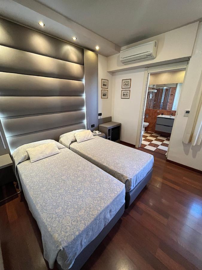 Hotel Regina Grado Bagian luar foto