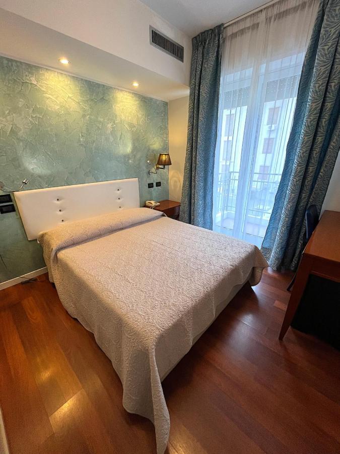 Hotel Regina Grado Bagian luar foto