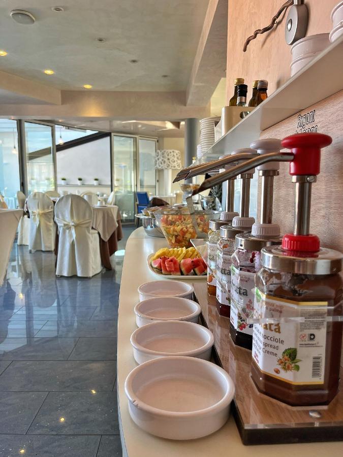 Hotel Regina Grado Bagian luar foto