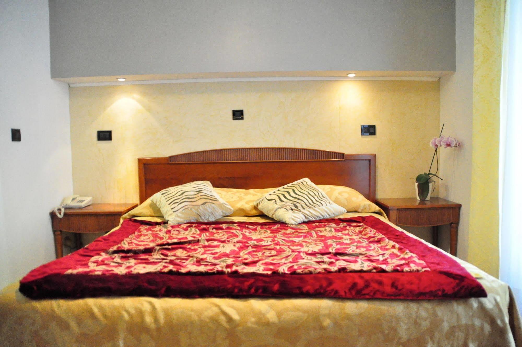Hotel Regina Grado Bagian luar foto